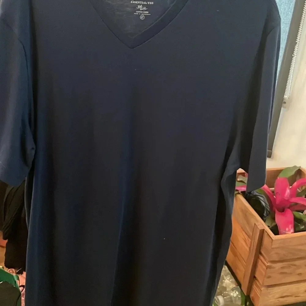 NWT J CREW ESSENTIALS V NECK TEE IN  NAVY BLUE  SIZE LT & XL BLACK SUZE XL